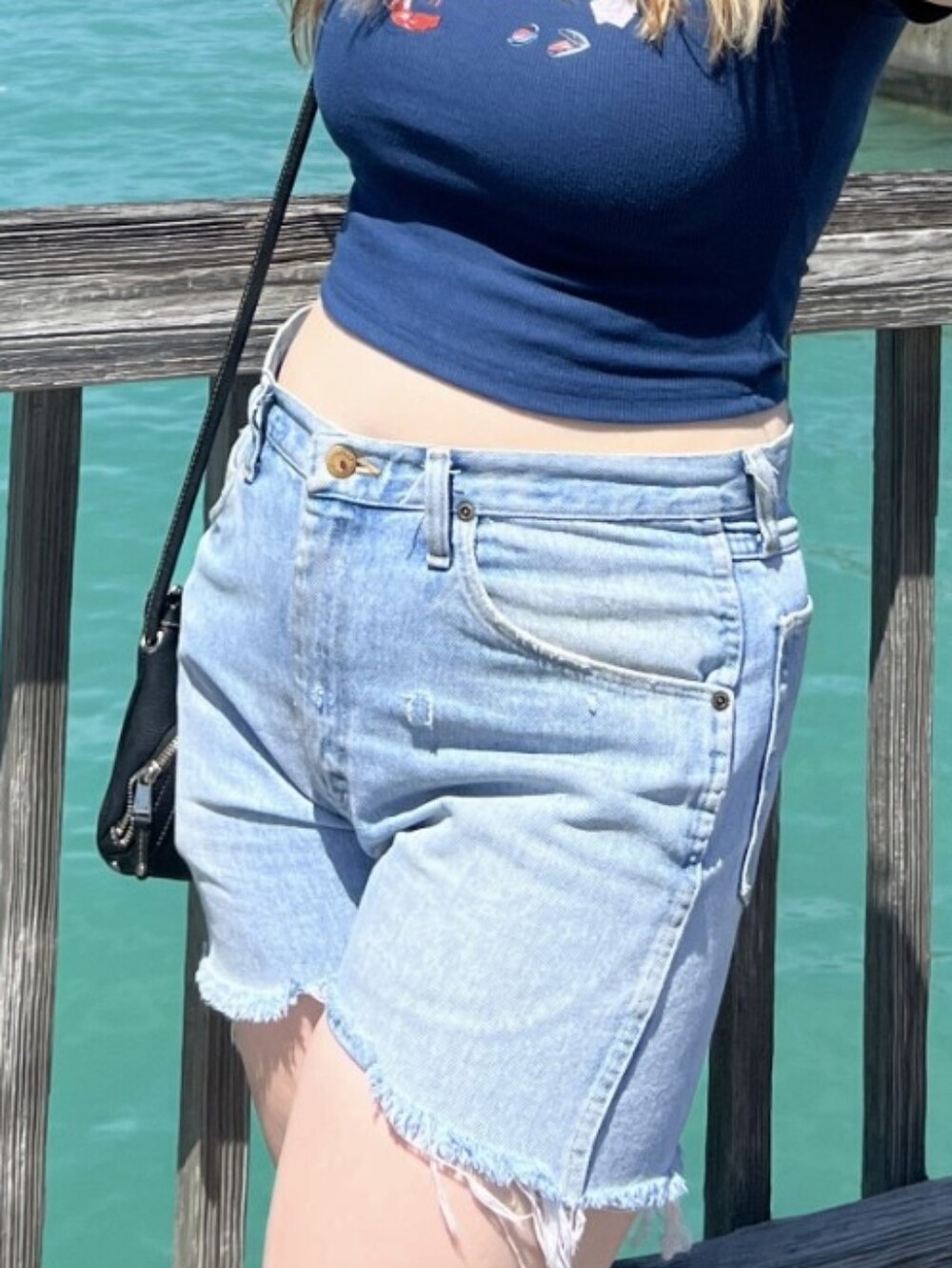Wrangler Jeans Light Wash Cutoff Denim Shorts
